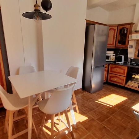 Chez Thomas Apartment Sezanne Bagian luar foto