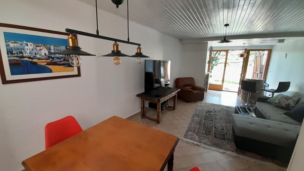 Chez Thomas Apartment Sezanne Bagian luar foto